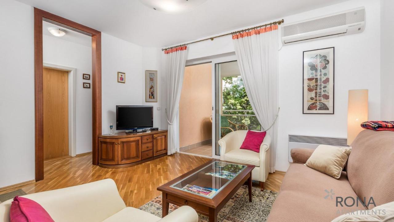 Apartment Rona Smokva 3 *